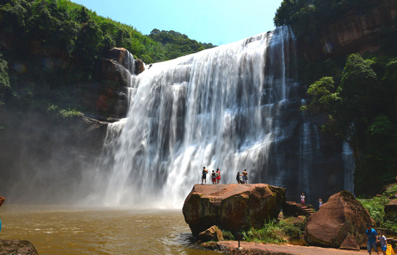 22个中国最美最酷瀑布,你去过哪一个(图6) 22个中国最美最酷瀑布,你去过哪一个(图6)