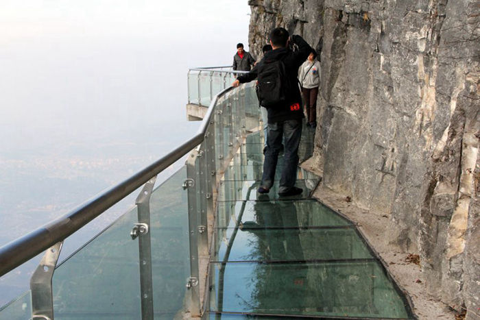 世界上8个最惊心动魄的景点(图11) 世界上8个最惊心动魄的景点(图11)